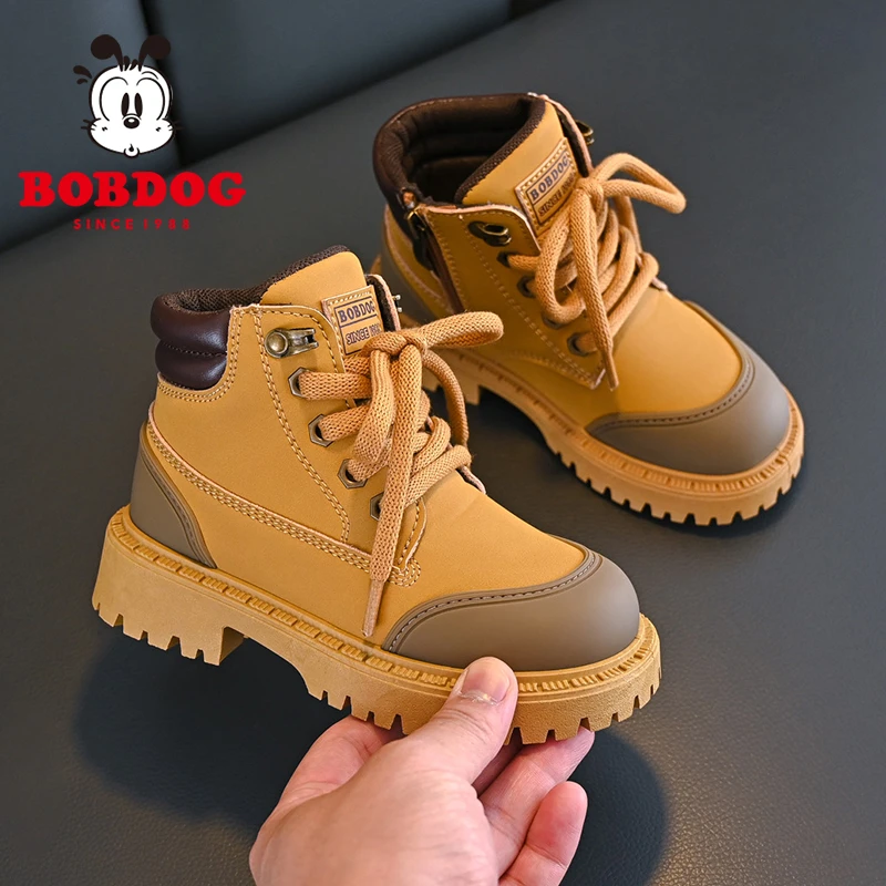 巴布豆童鞋儿童靴子2024春秋新款男女童马丁靴中大童英伦风大黄靴
