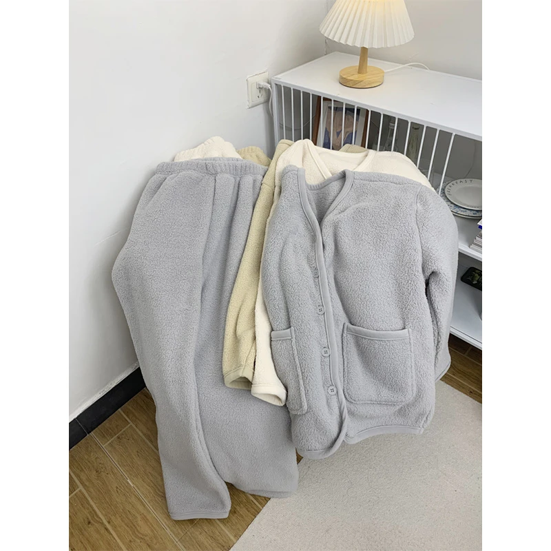 日系简约家居服 秋冬新款纽扣睡衣宽松双面绒保暖套装