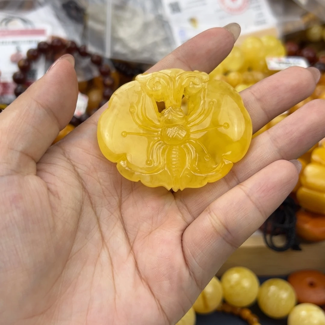 琥珀珠宝奇石未镶嵌