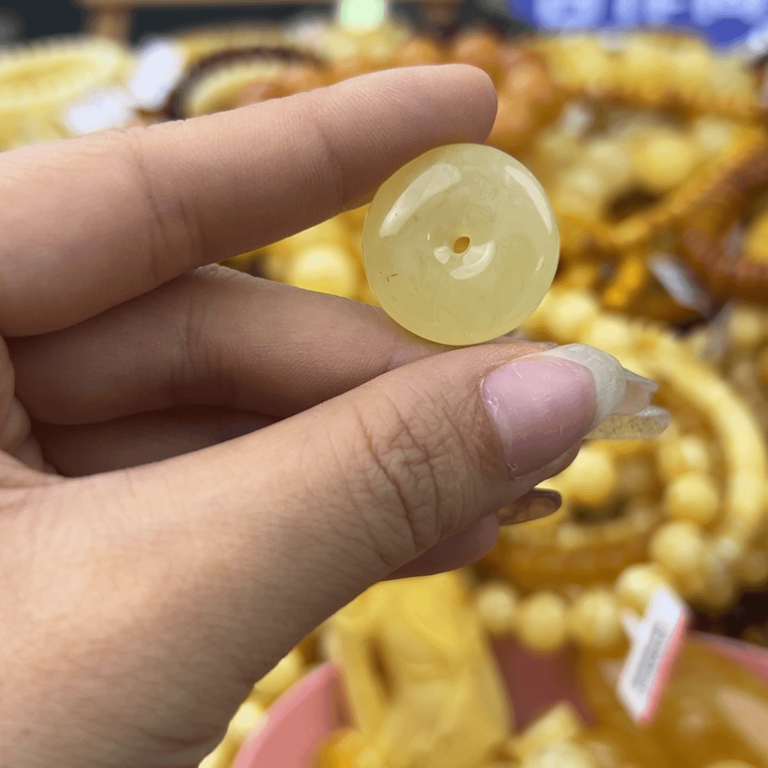 琥珀珠宝奇石未镶嵌