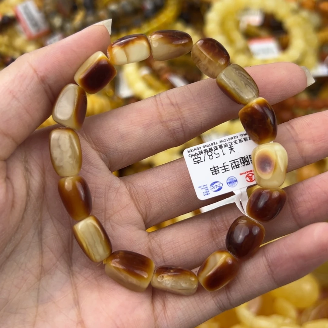 琥珀珠宝奇石未镶嵌