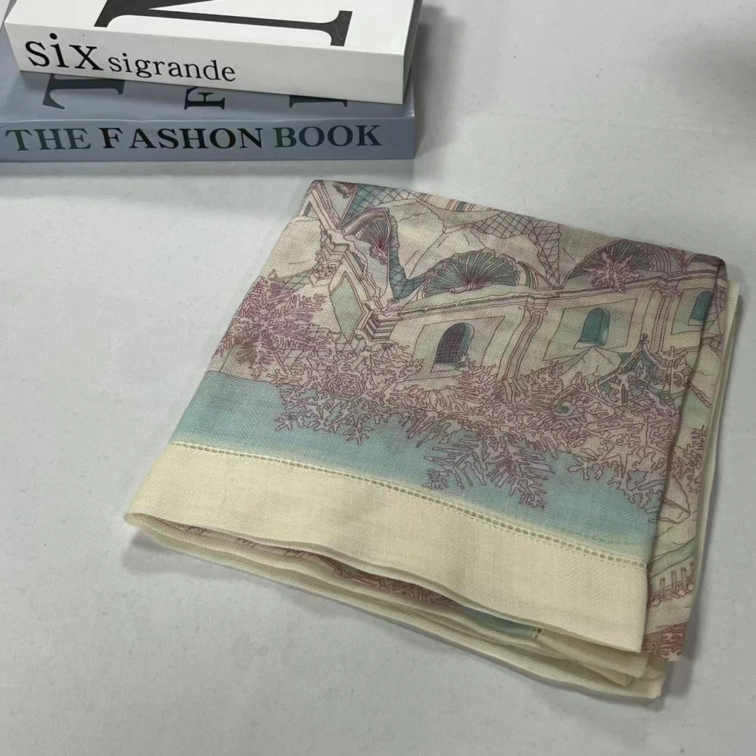 90羊毛方巾-烟粉岛屿 85cm丝巾