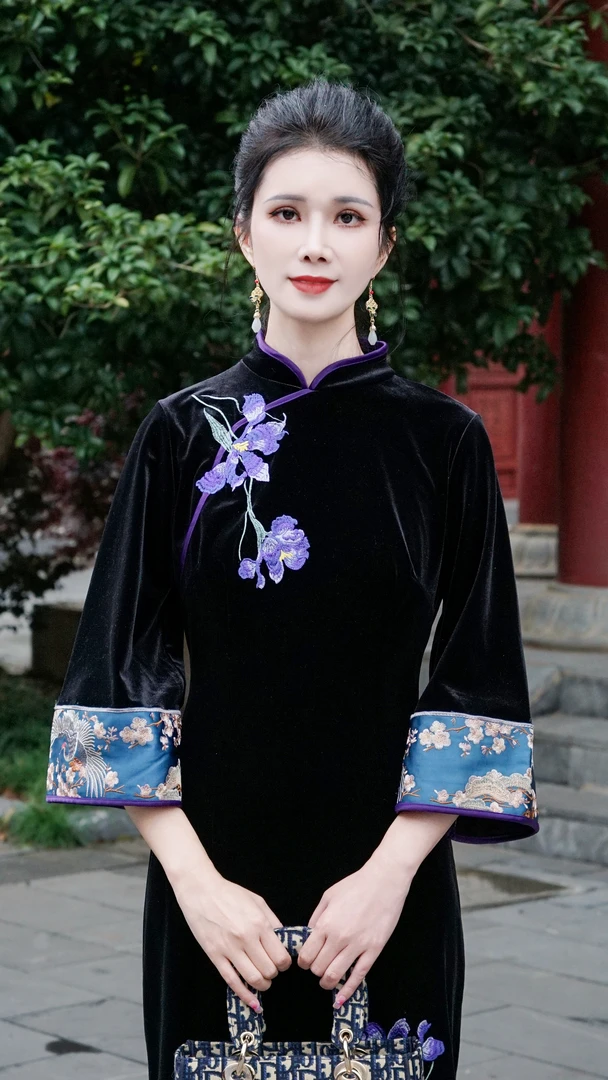 「南湘婉」新中式黑色丝绒复古重工刺绣改良旗袍连衣裙 兰妃娘