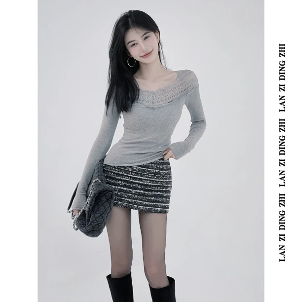 「今夜有雨」时尚显瘦蕾丝一字肩设计感百搭高级感打底衫长袖上衣