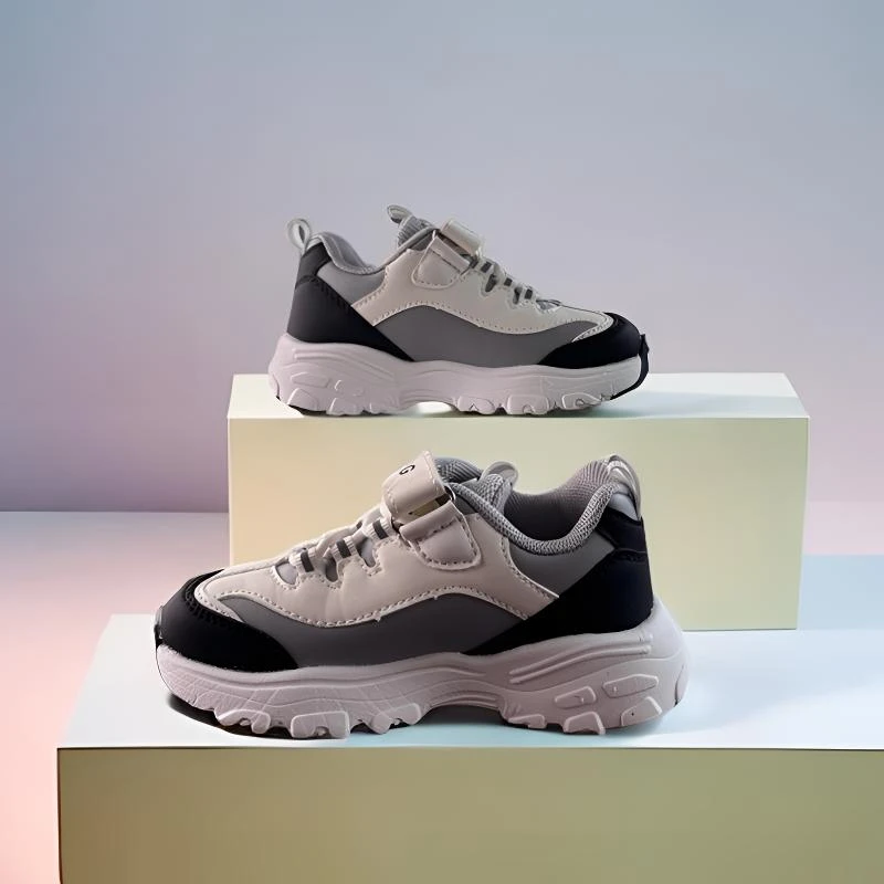 儿童新款皮面防水男童女童时尚潮款百搭运动鞋9142舒适秋冬