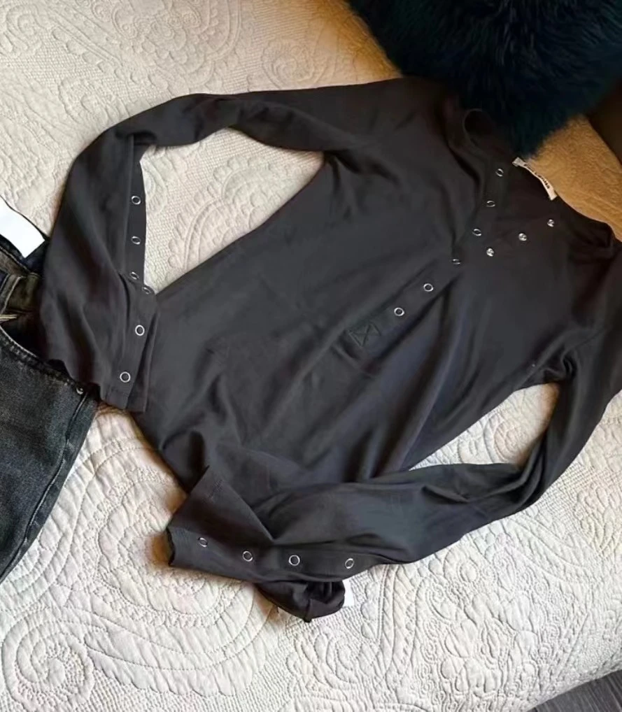 【HAV】  时髦洋气百搭v领纽扣修身显瘦长袖套头上衣