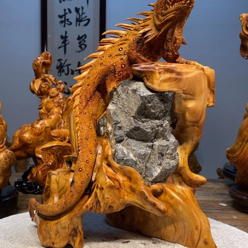 【闪购商品】崖柏根雕行**境