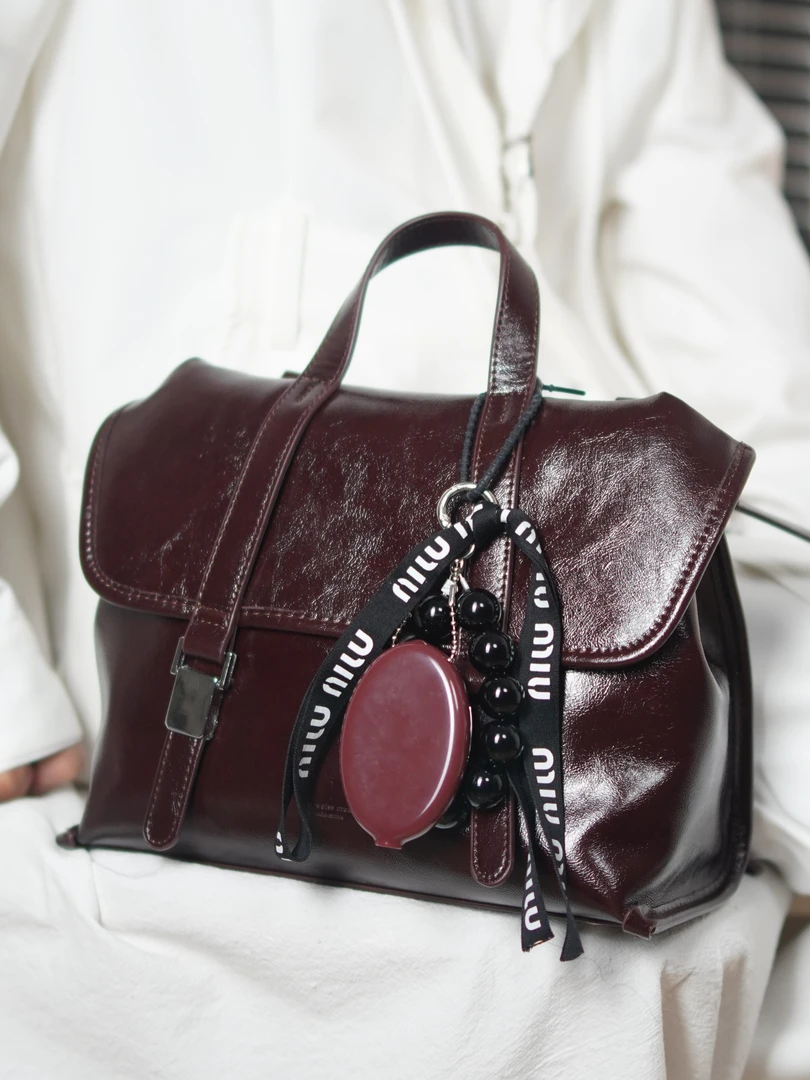 Moment Hous小众设计秋冬老钱风日常百搭大容量单肩斜挎双肩包