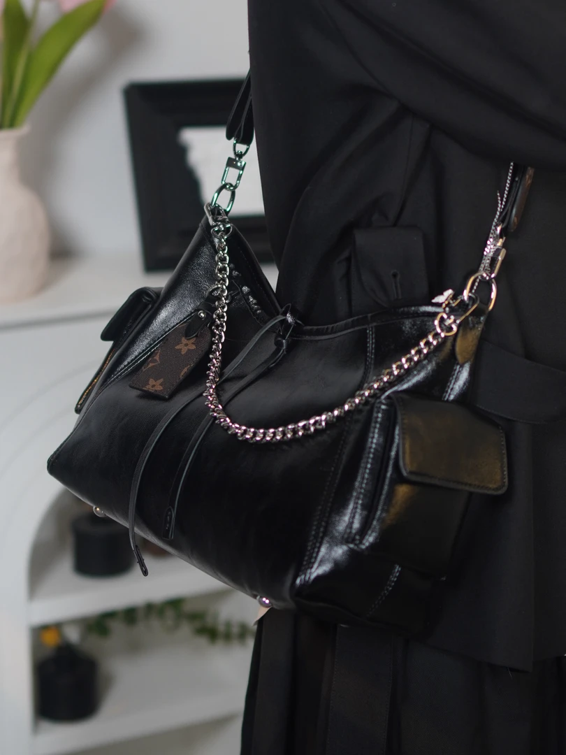 Moment Hous小众设计四季百搭休闲黑WS高级随性通勤单肩斜挎包包