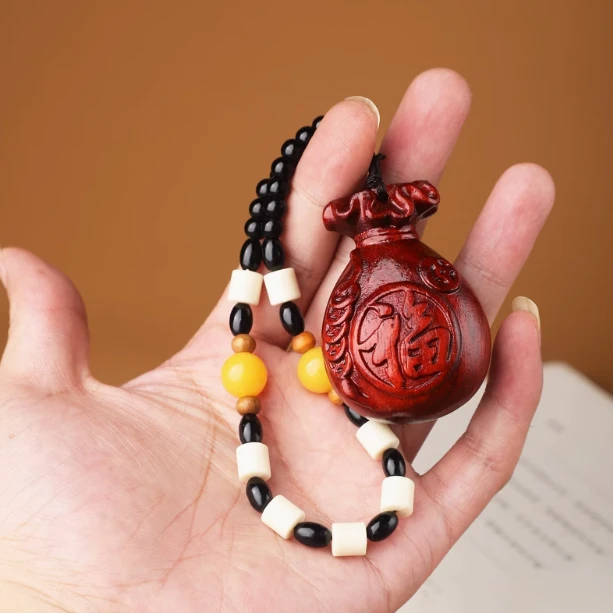 紫檀木钱袋子摆件手把件实木雕刻福袋随身把件摆件工艺品礼品文玩