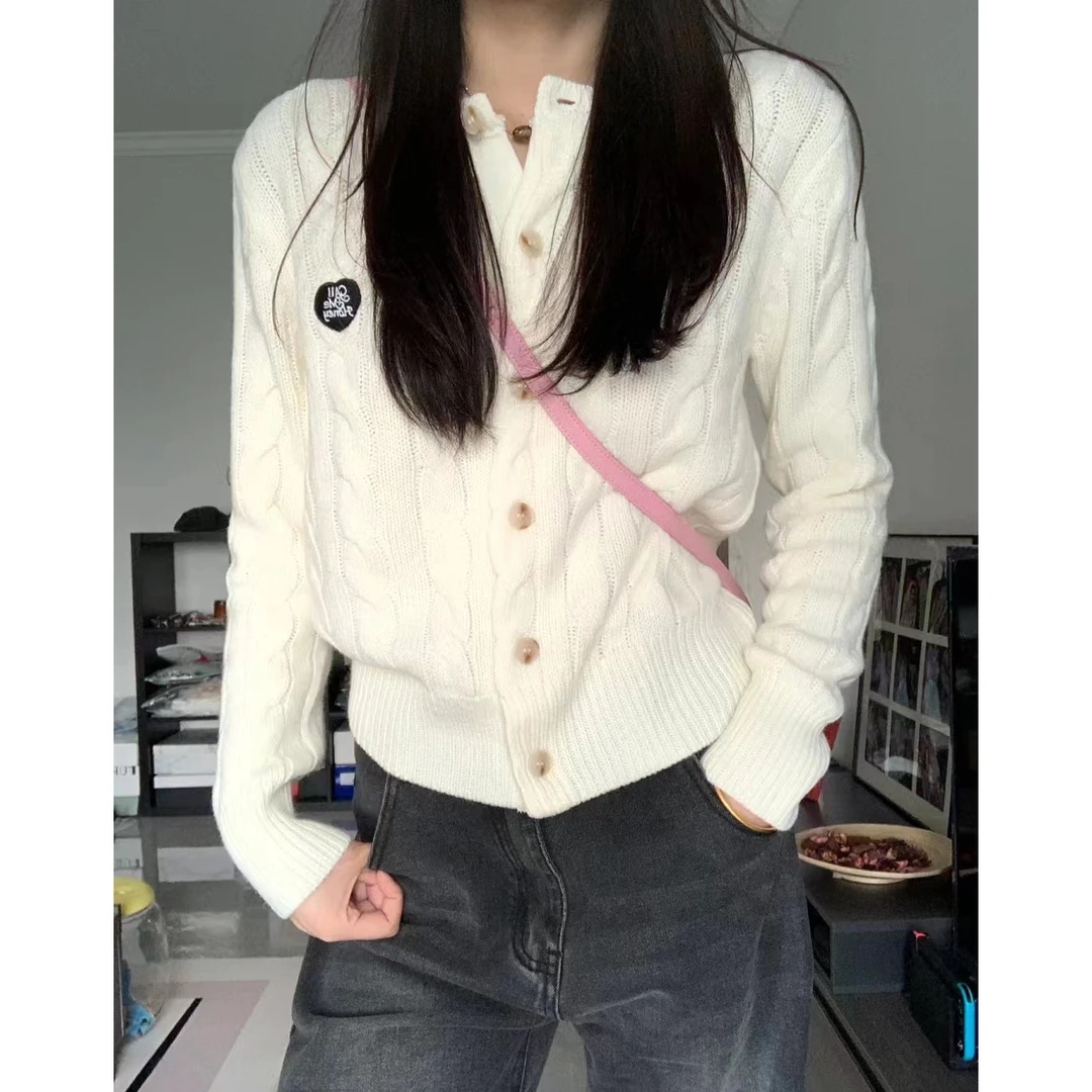 白色短款麻花针织开衫女秋季秋冬学院风修身内搭打底毛衣外套上衣