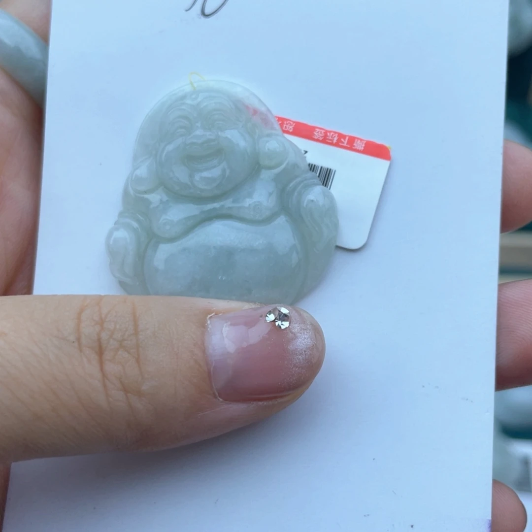 翡翠颈饰未镶嵌佛公