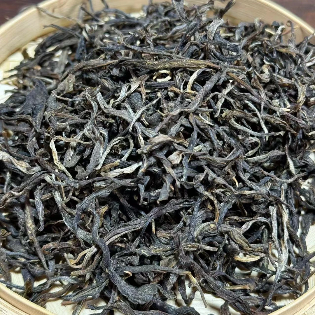 2025 老班章 古茶园 纯料 普洱生茶 50g （老班章123号）