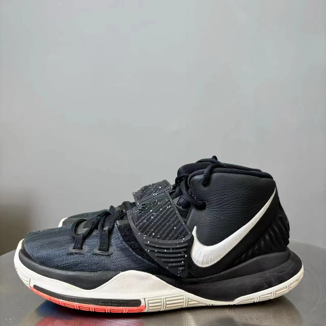 43码 Nike欧文6首发黑白篮球鞋 非原盒 95新 市场价1200