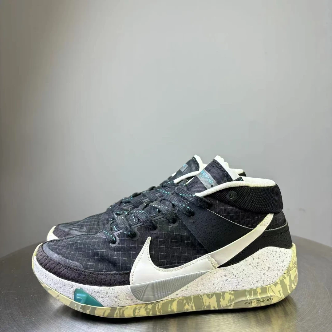 40.5码 Nike KD13黑白篮球鞋 非原盒 95新 1200