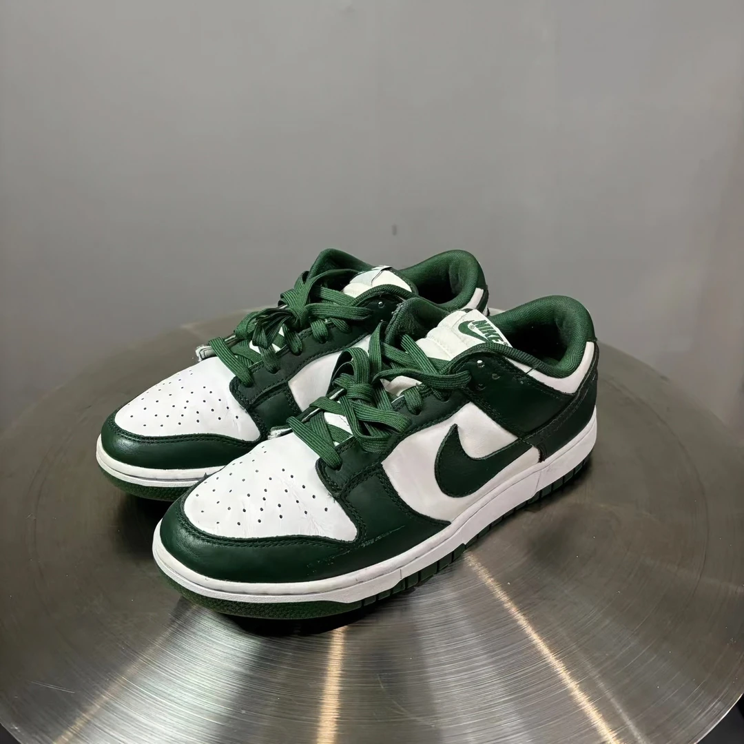 42.5码 Dunk白绿球鞋 非原盒 85新 市场价2000