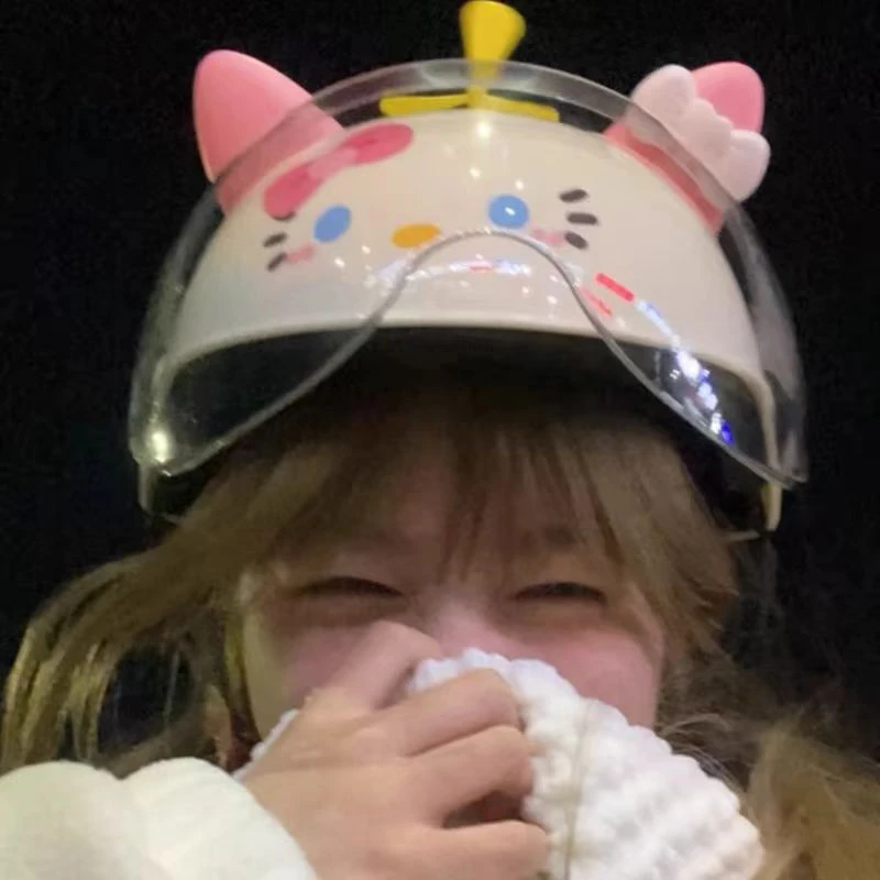 kitty头盔女电动车可爱安全帽夏3ce认证四季通用雅迪爱玛骑行全盔