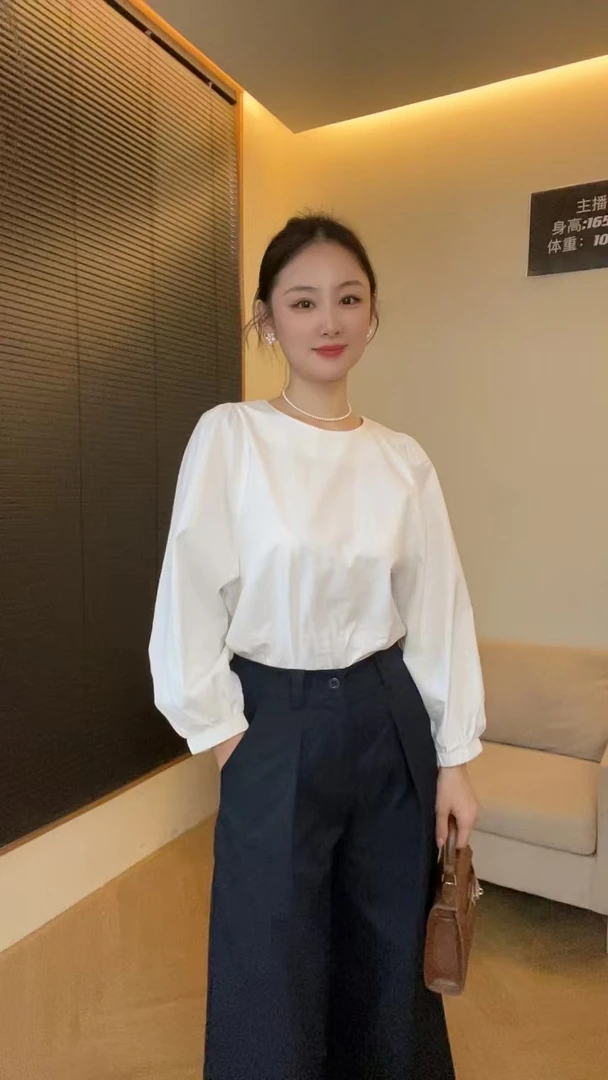 JJ法式灯笼袖衬衫女春装设计感宽松减龄百搭圆领衬衣泡泡长袖上衣