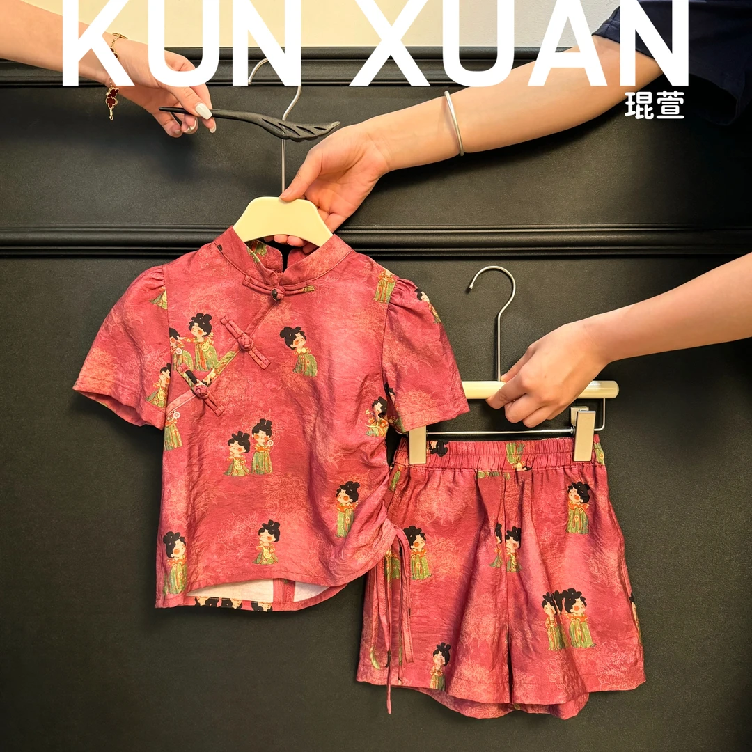 【琨萱】“梦回大唐”女童2024夏款新中式Q版仕女图套装 SU56T133