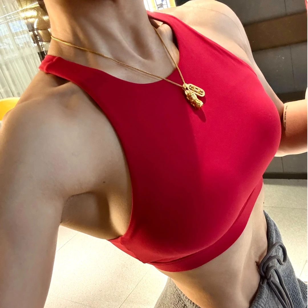 JOKA VIBE 喜国风交叉美背带胸垫运动内衣女训练瑜伽背心健身文胸