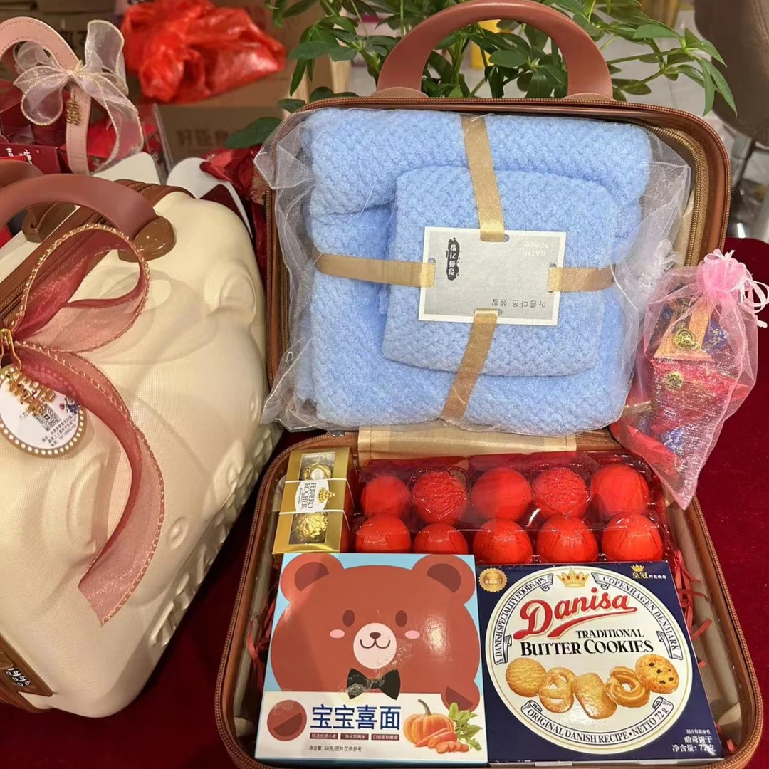 宝宝宴伴手礼喜糖喜饼喜面喜蛋巧克力浴巾毛巾实用礼物回礼