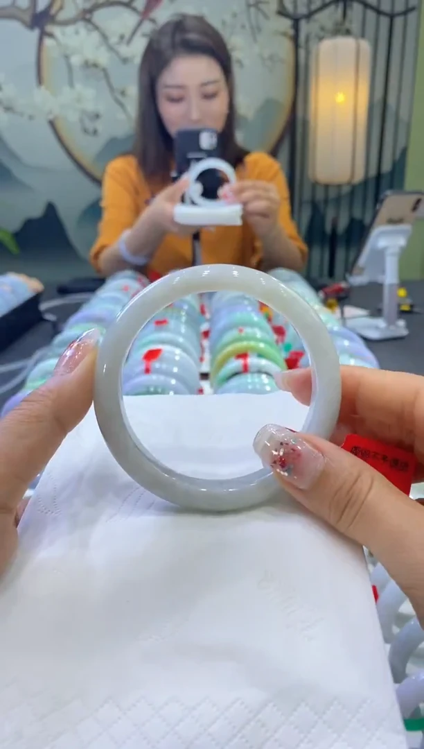 【闪购商品】翡翠手镯未镶嵌99908508