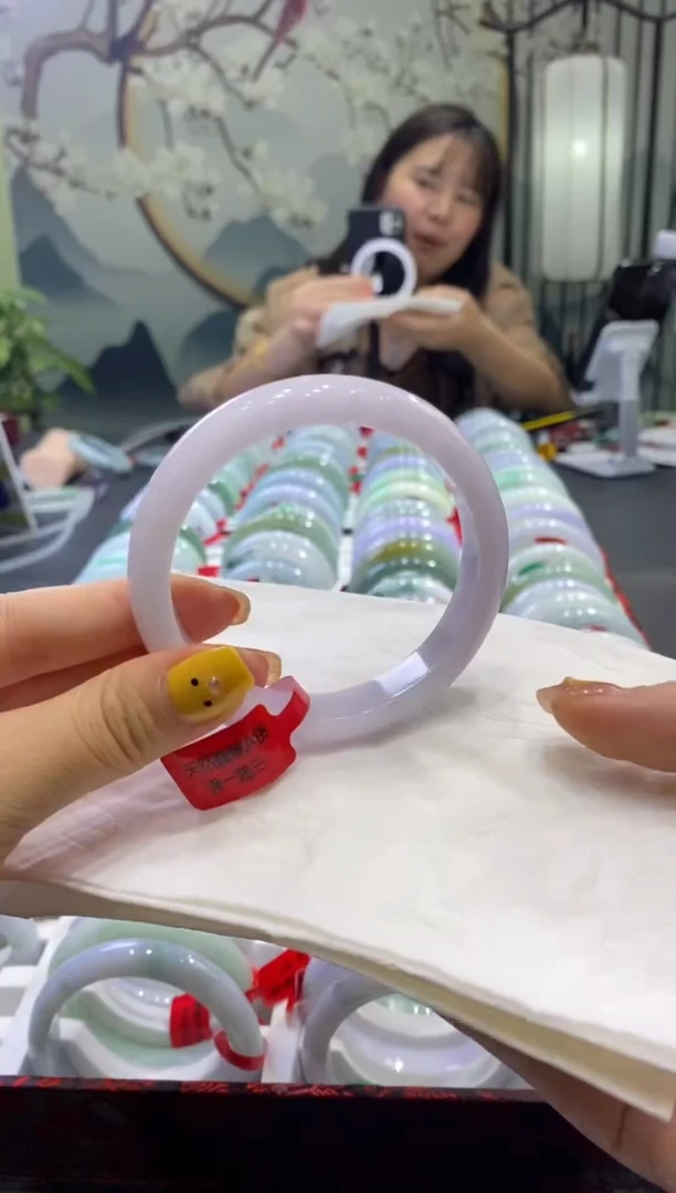 【闪购商品】翡翠手镯未镶嵌多人0001197