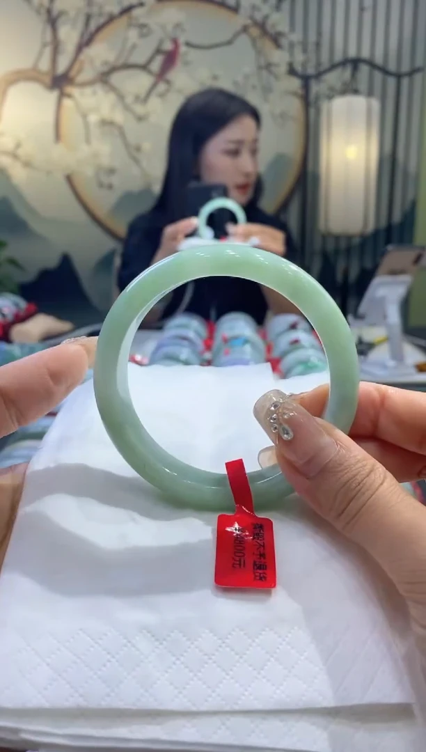 【闪购商品】翡翠手镯未镶嵌99901369