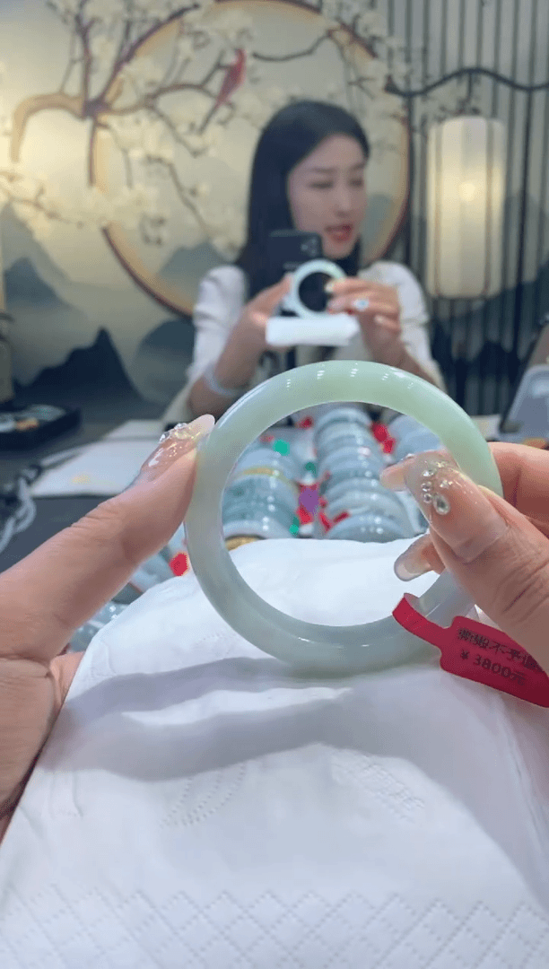 【闪购商品】翡翠手镯未镶嵌99902237