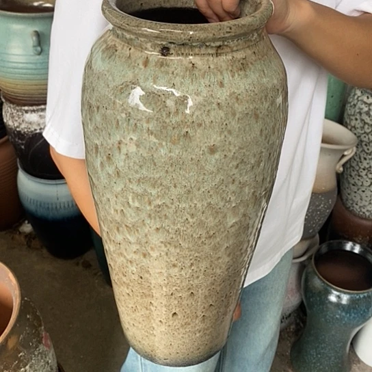 紫砂花盆口14高41，羽毛色，瑕疵