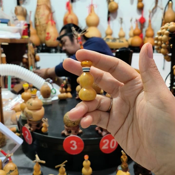 【闪购商品】天然葫芦玻****?