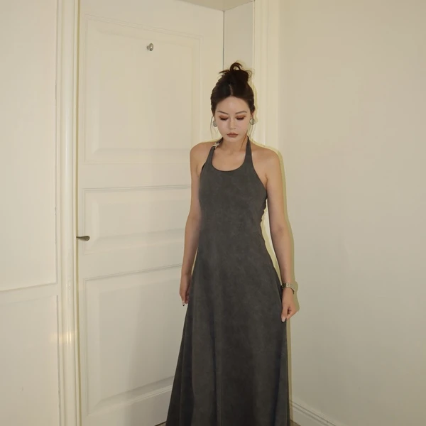 KIOKWANG//小众设计感 挂脖连衣裙