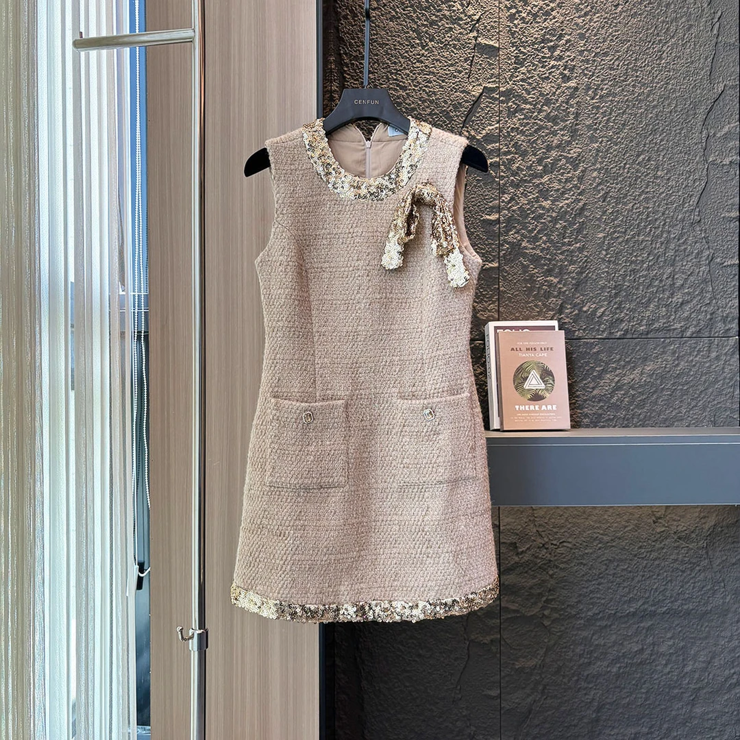 【CENFUN】255*BZ白色针织时尚休闲百搭女士夏季连衣裙E00141
