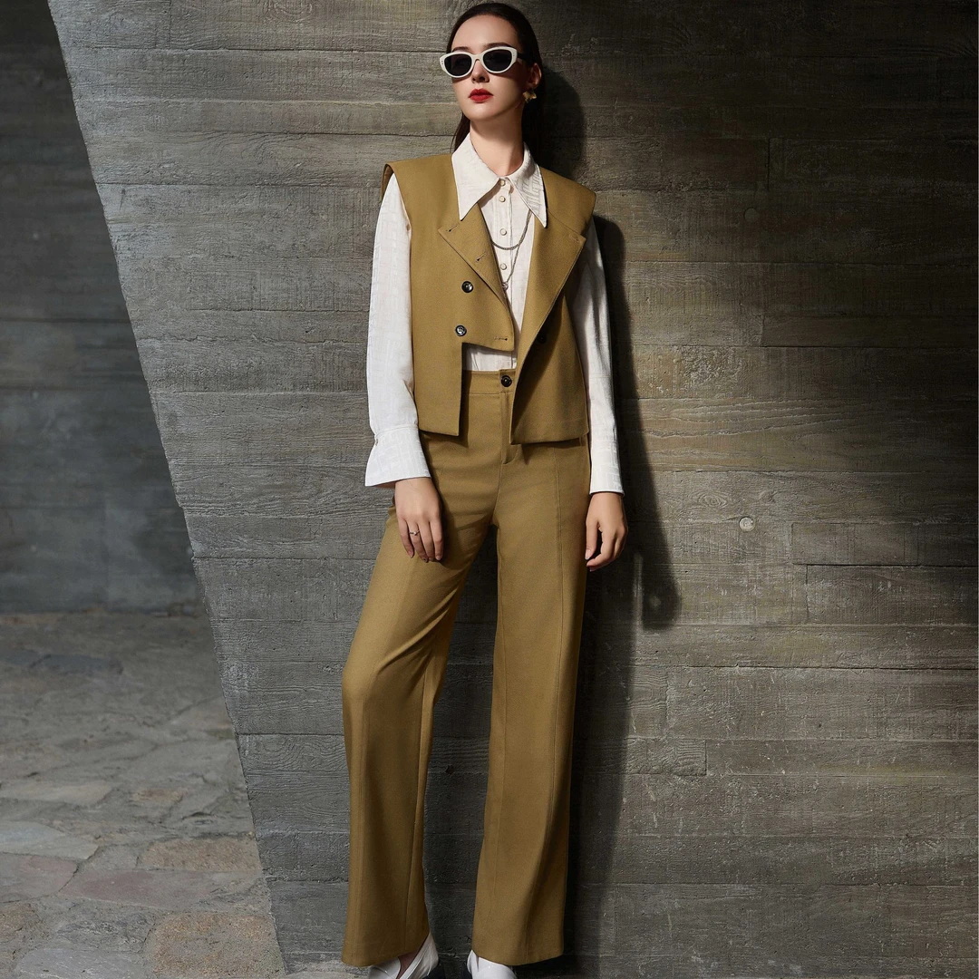 2024春季时尚衬衫、直筒裤套装