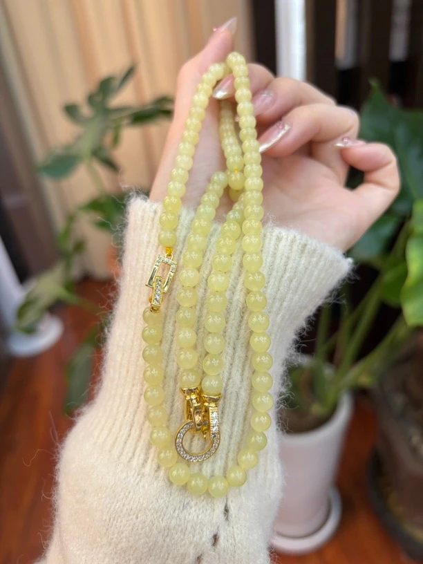 0494和田玉黄玉手串项链一套约6mm多样性发其一