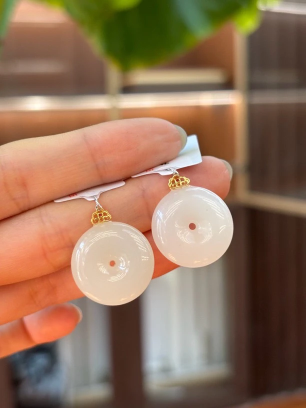 3347和田玉18k镶嵌平安扣吊坠多样性发其一约18*5