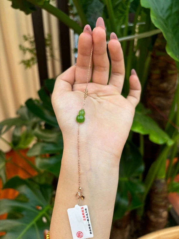 3540 和田玉18k金镶嵌碧玉葫芦手链 规格约：17*8.8*4.6