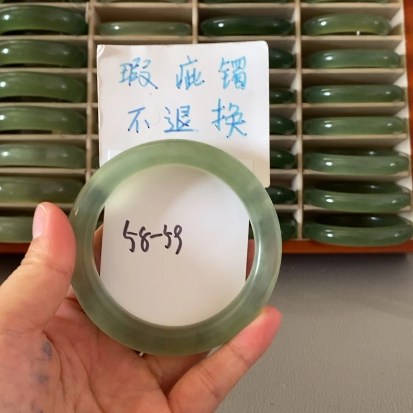 【闪购商品】蛇纹石玉手镯未镶嵌f 6