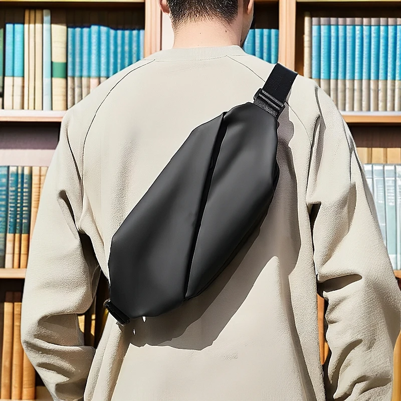 冬季防水机能风胸包斜挎包多功能大容量腰包潮男士机能时尚小背包