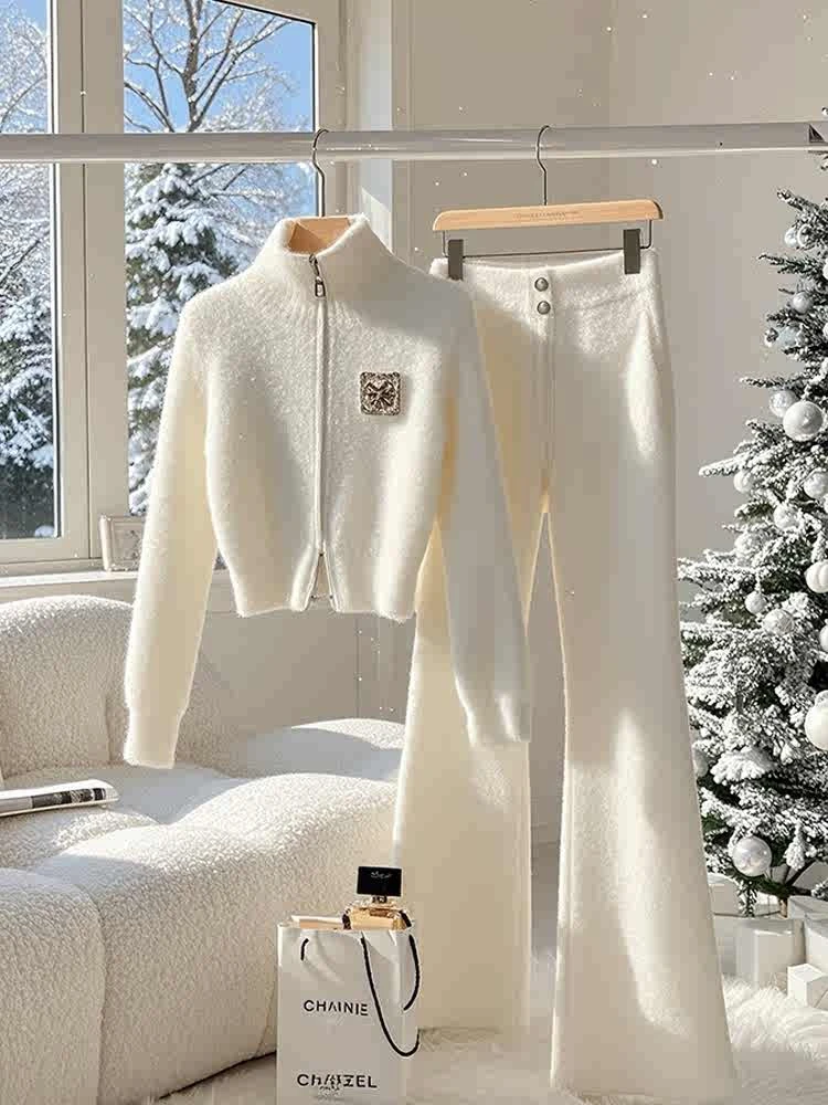 一整套冬季穿搭小个子高端独特超好看小香风白色毛衣裤子休闲套装