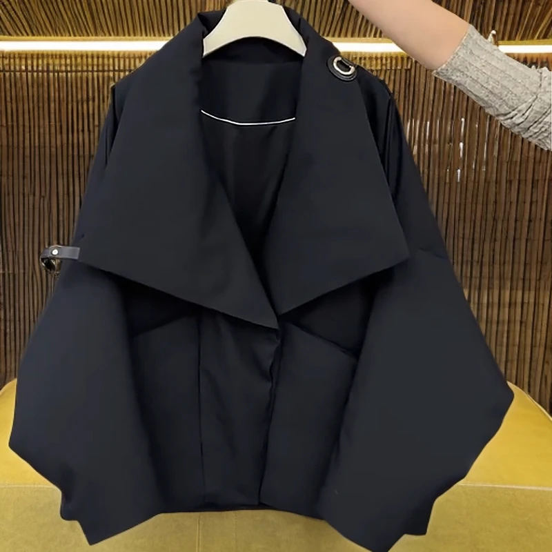 2024新上市流行爆款冬季高级感独特超好看翻领黑棉服女加厚外套女