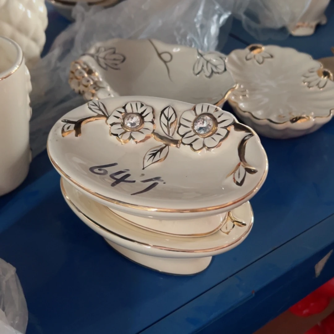 【闪购商品】瓷摆件文*