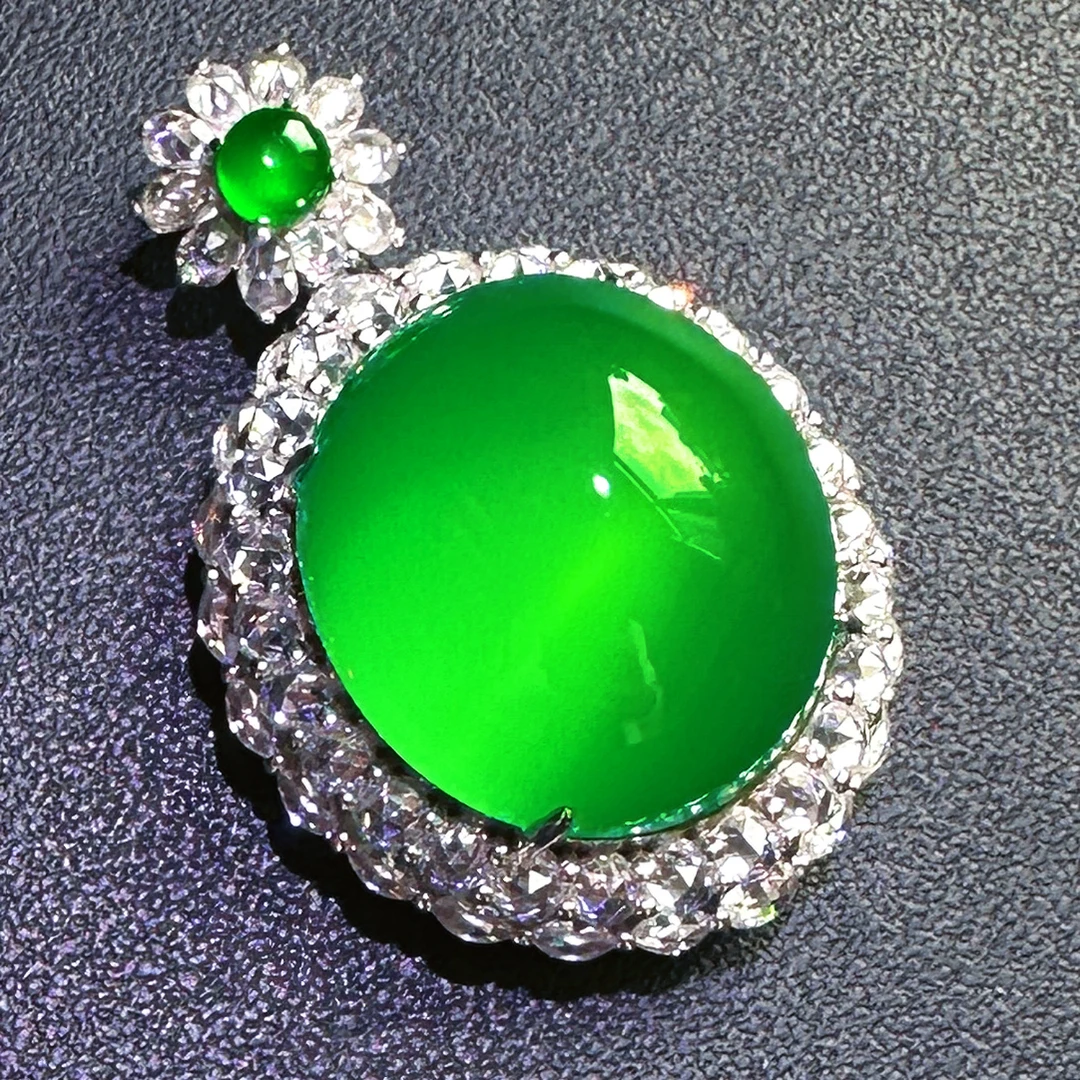 suichen/穗辰天然绿玉髓时尚轻奢厚装鸽子蛋S925银镶嵌蛋面吊坠