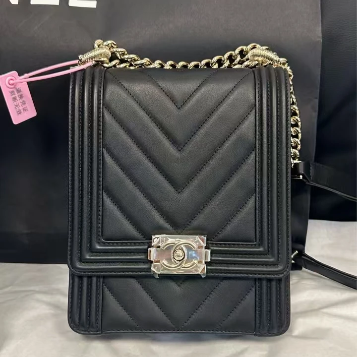 Chanel/香奈儿【四亿专属】竖版leboy黑银v纹包【】