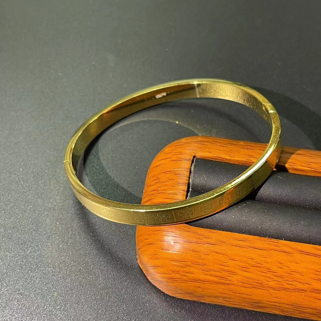 黄色四叶草手镯多样性发货a601