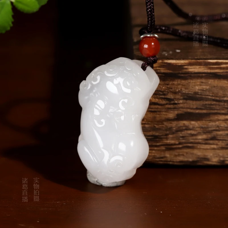 新疆天然玉石吊坠貔貅麒麟 纳福 新疆金丝玉石男女款式 配礼盒