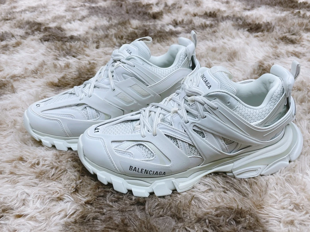 全新未使用 Balenciaga/巴黎世家 M Track 3.0男老爹鞋542023 155