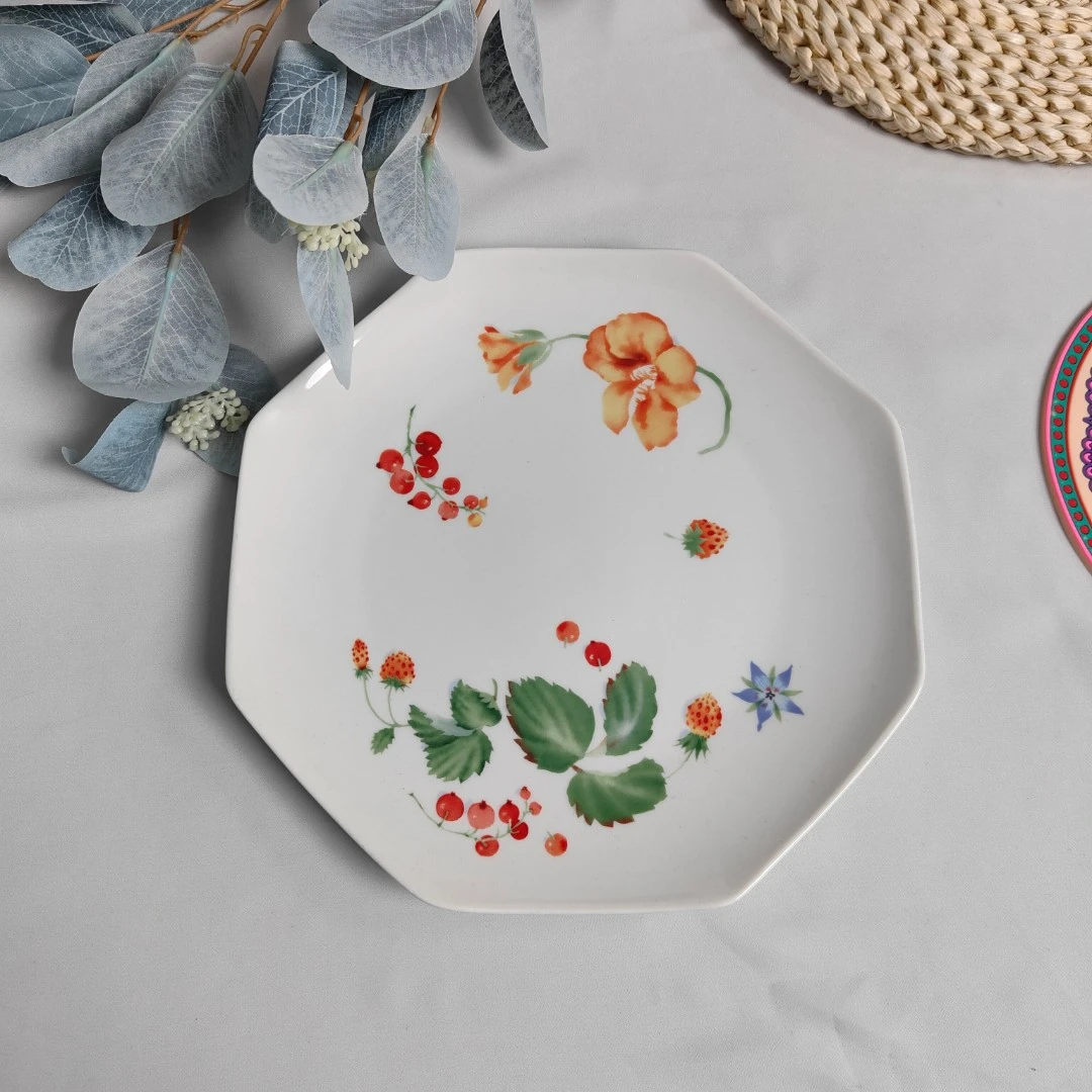 八角点心盘平盘野草莓9英寸欧式陶瓷家用瓷盘小清新耐热小盘