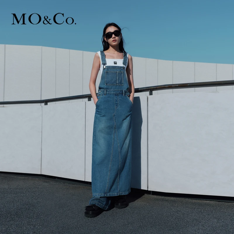 MOCO春季后开叉长款水洗蓝棉质牛仔背带裙日系MBD1DRST31