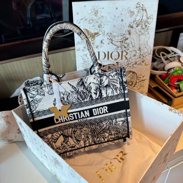 95新 DIOR/迪奥 Dior 迪奥 动物园系列托特小号 大全套972002